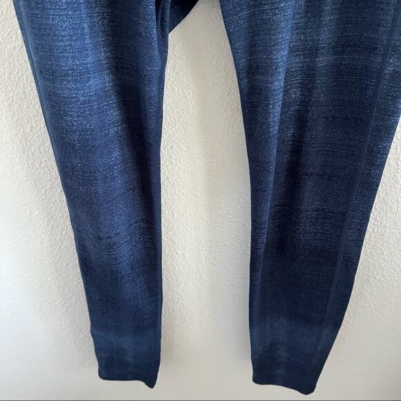 Athleta Blue Printed Activewear Workout Athleisure Pants Leggings Tights Medium - Picture 4 of 10